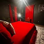 Cozy Queen Room Walk To Downtown & Balboa Park