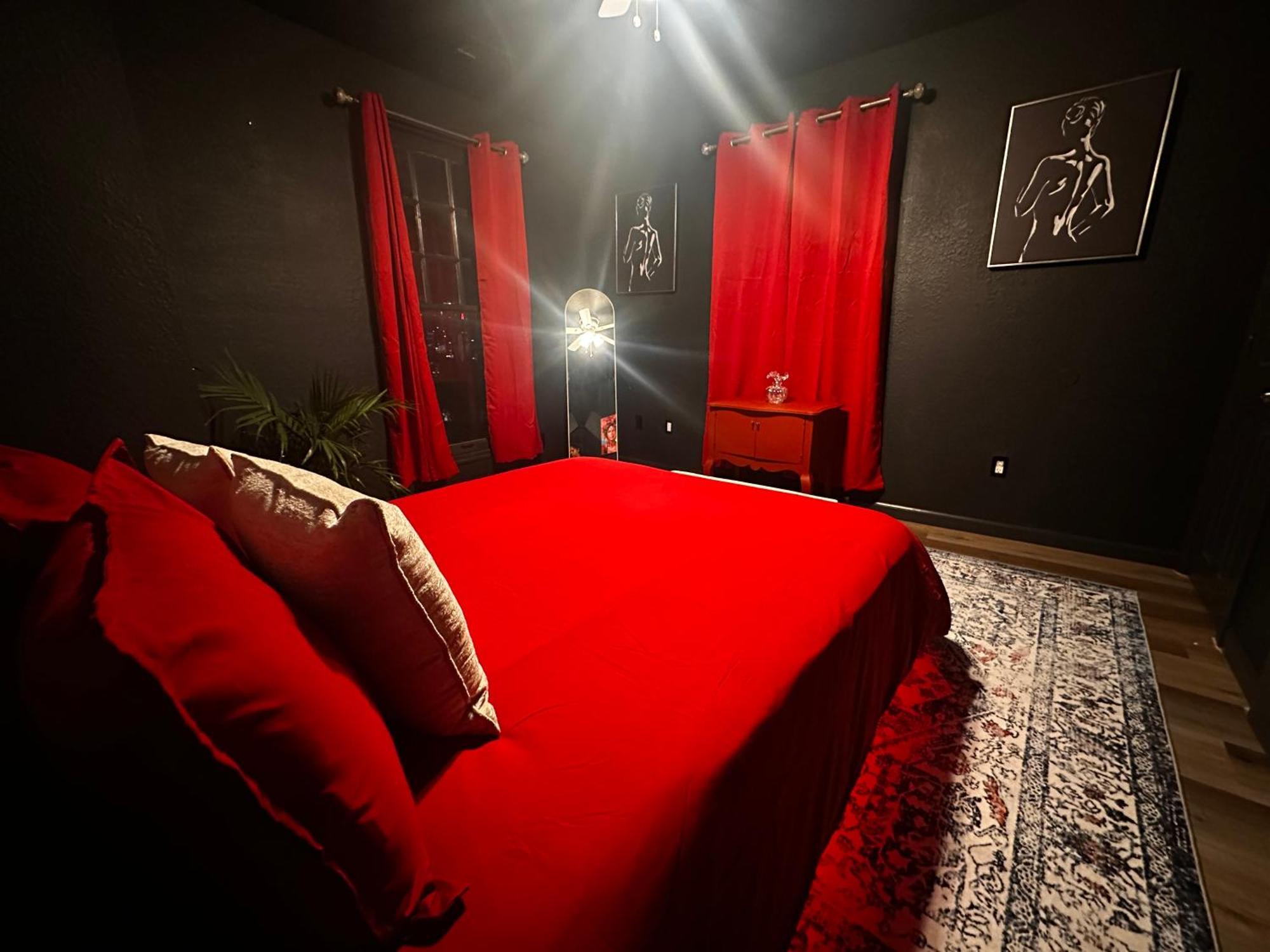 Cozy Queen Walk To Downtown & Balboa Park Homestay *